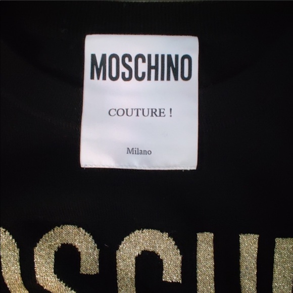 Authentic Moschino Petunia Pig 100% wool sweater. - Picture 6 of 7